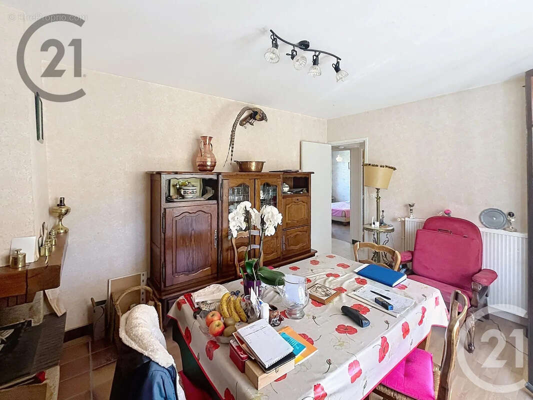 Maison à CHENY