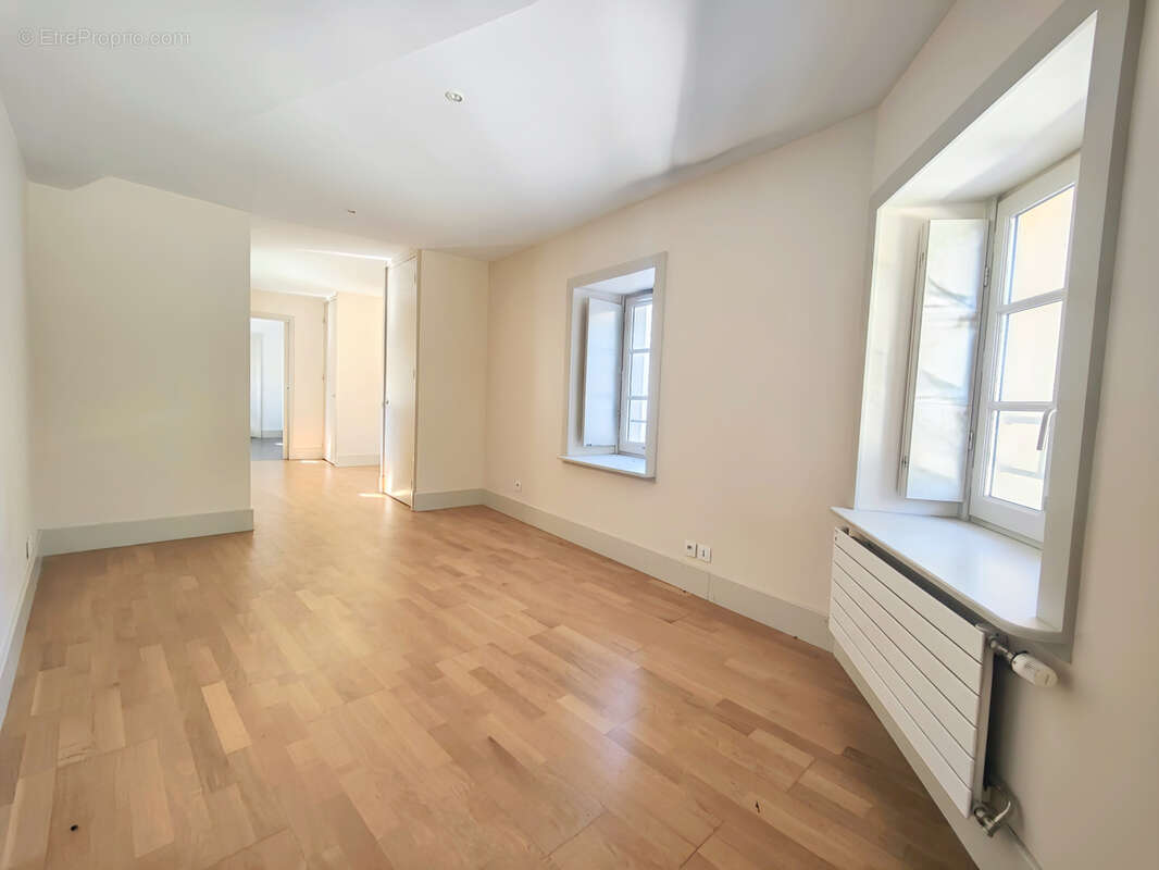 Appartement à LYON-5E