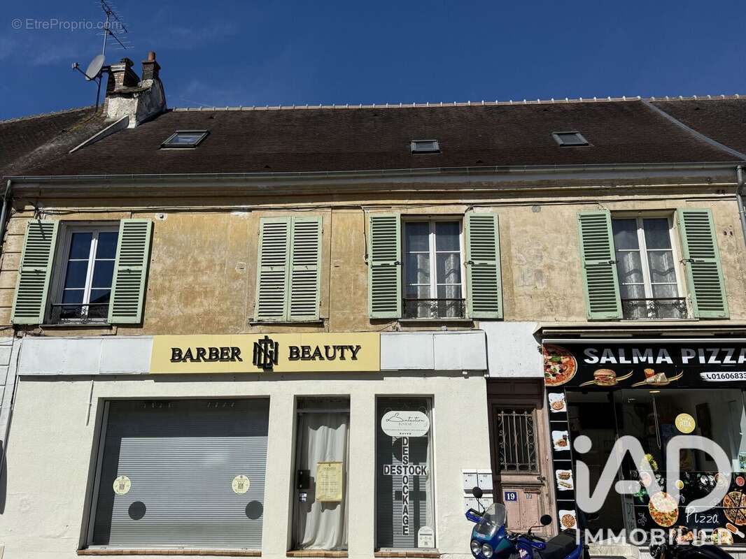 Appartement 80 m² à Le Chatelet-En-Brie  - photo 6