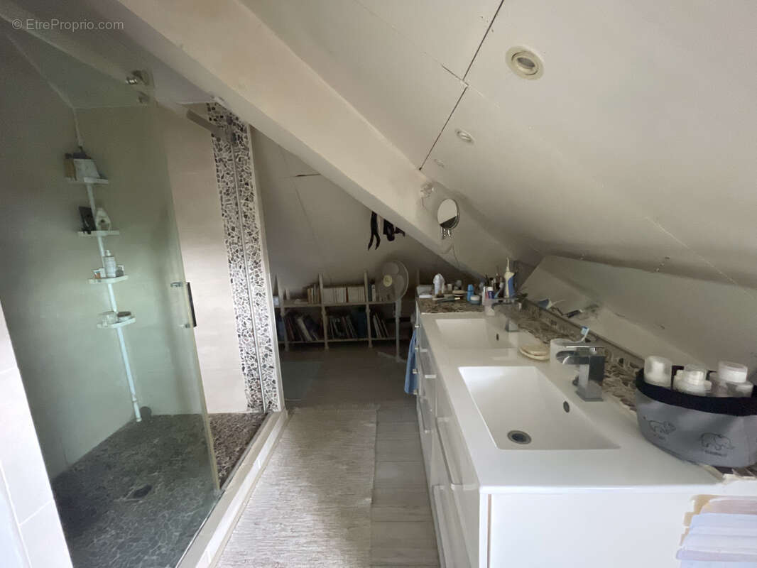 Maison à SAINT-DENIS