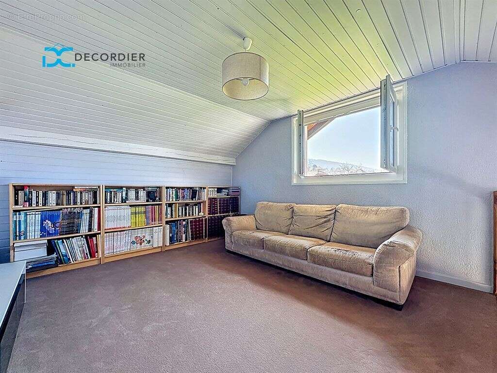 Maison à NEUVECELLE