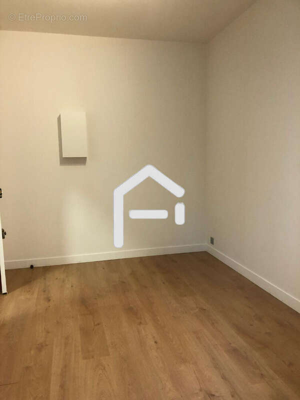 Appartement à PARIS-19E