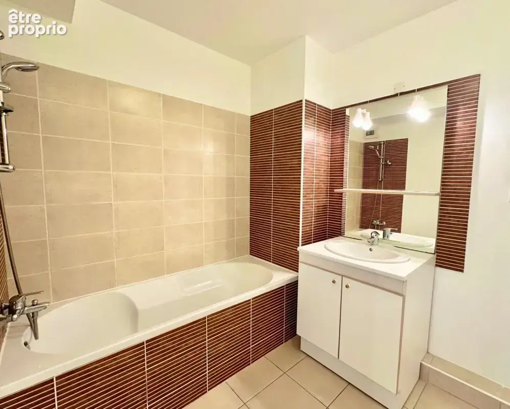 Appartement 3 pièces - 78 m² - vannes (quartier la madeleine) - photo 7