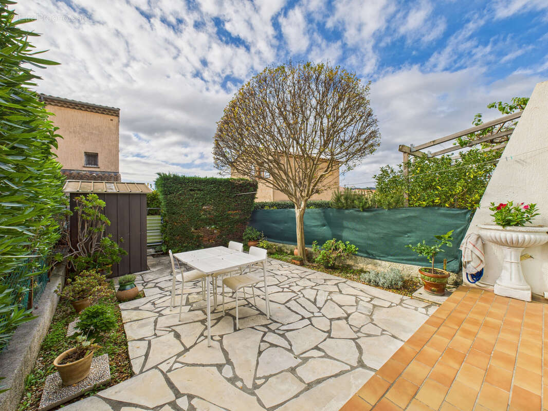 Appartement à BORMES-LES-MIMOSAS