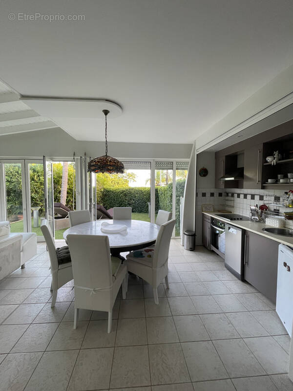 Appartement à LE GOSIER