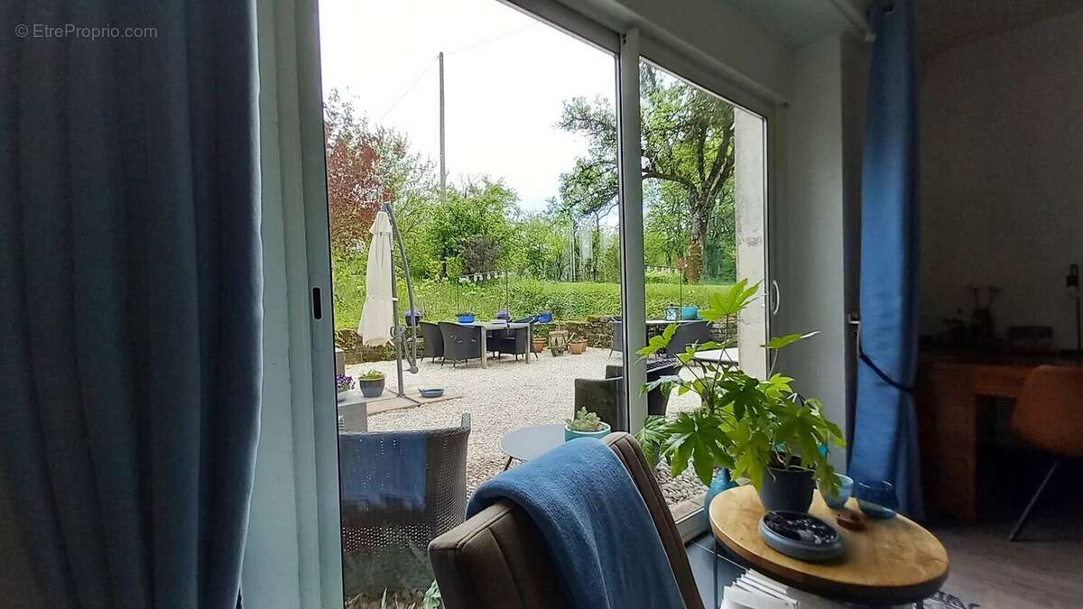 Maison à REGNEVELLE