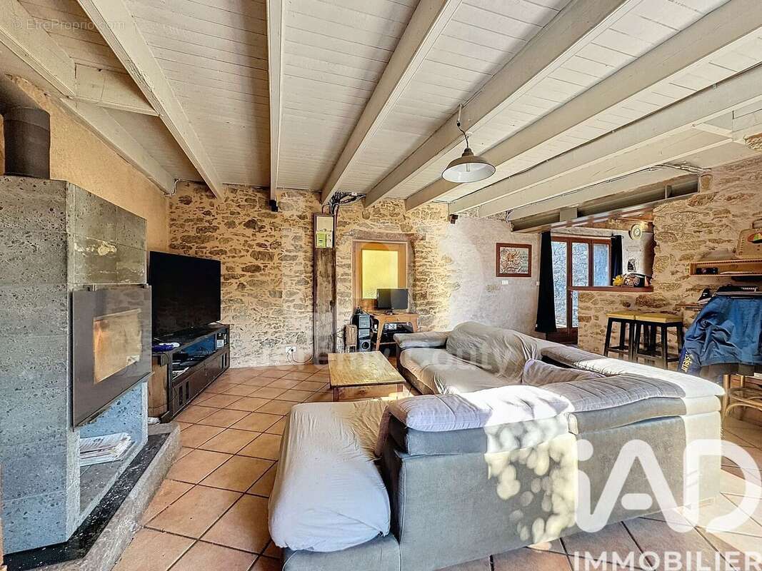 Photo 2 - Maison à CORDEMAIS