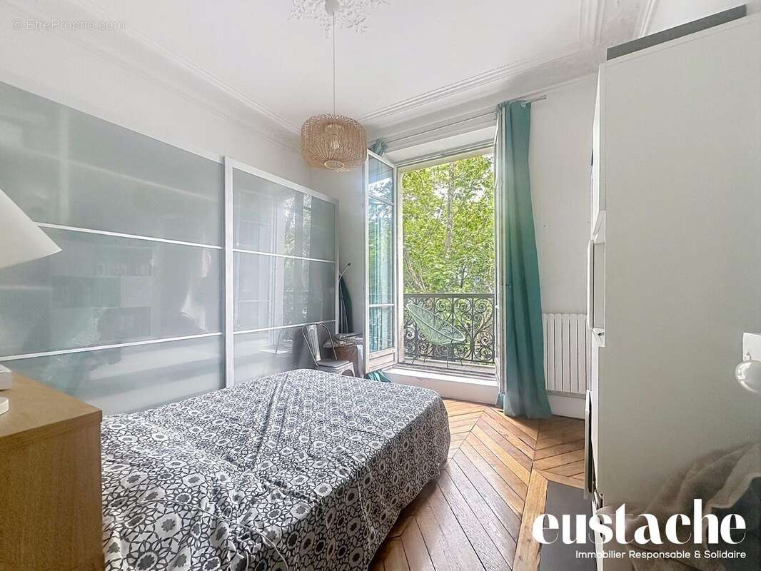 Appartement 63 m² à Paris-10e  - photo 3