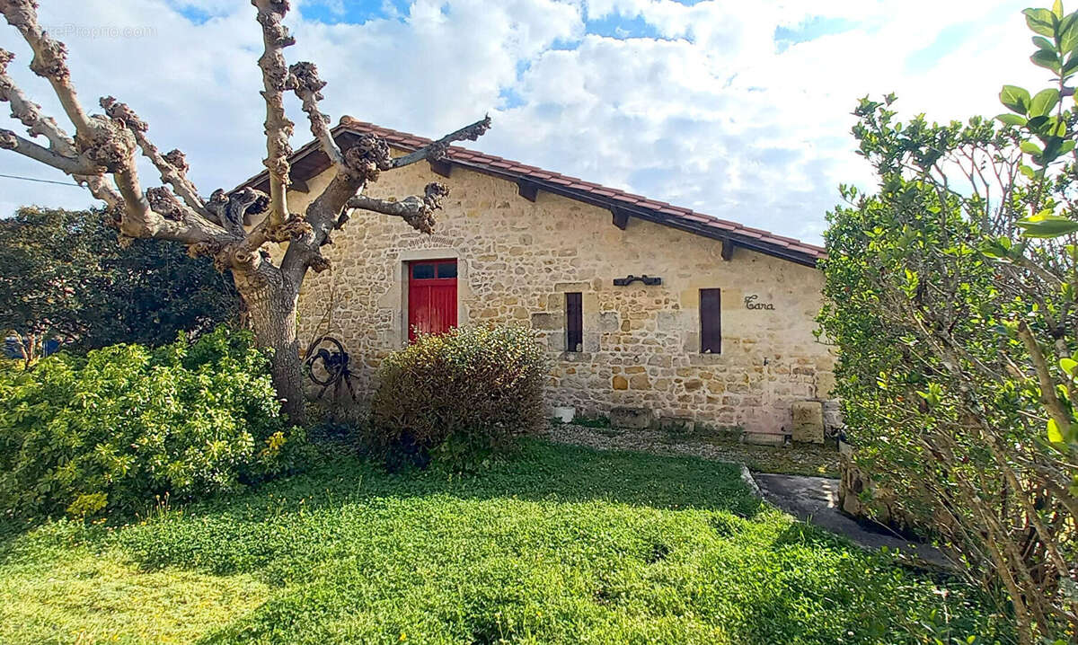 Maison à QUEYRAC
