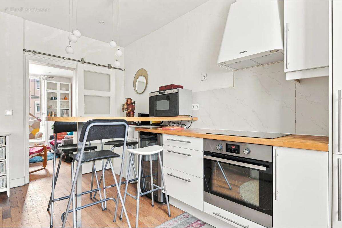 Appartement à ISSY-LES-MOULINEAUX