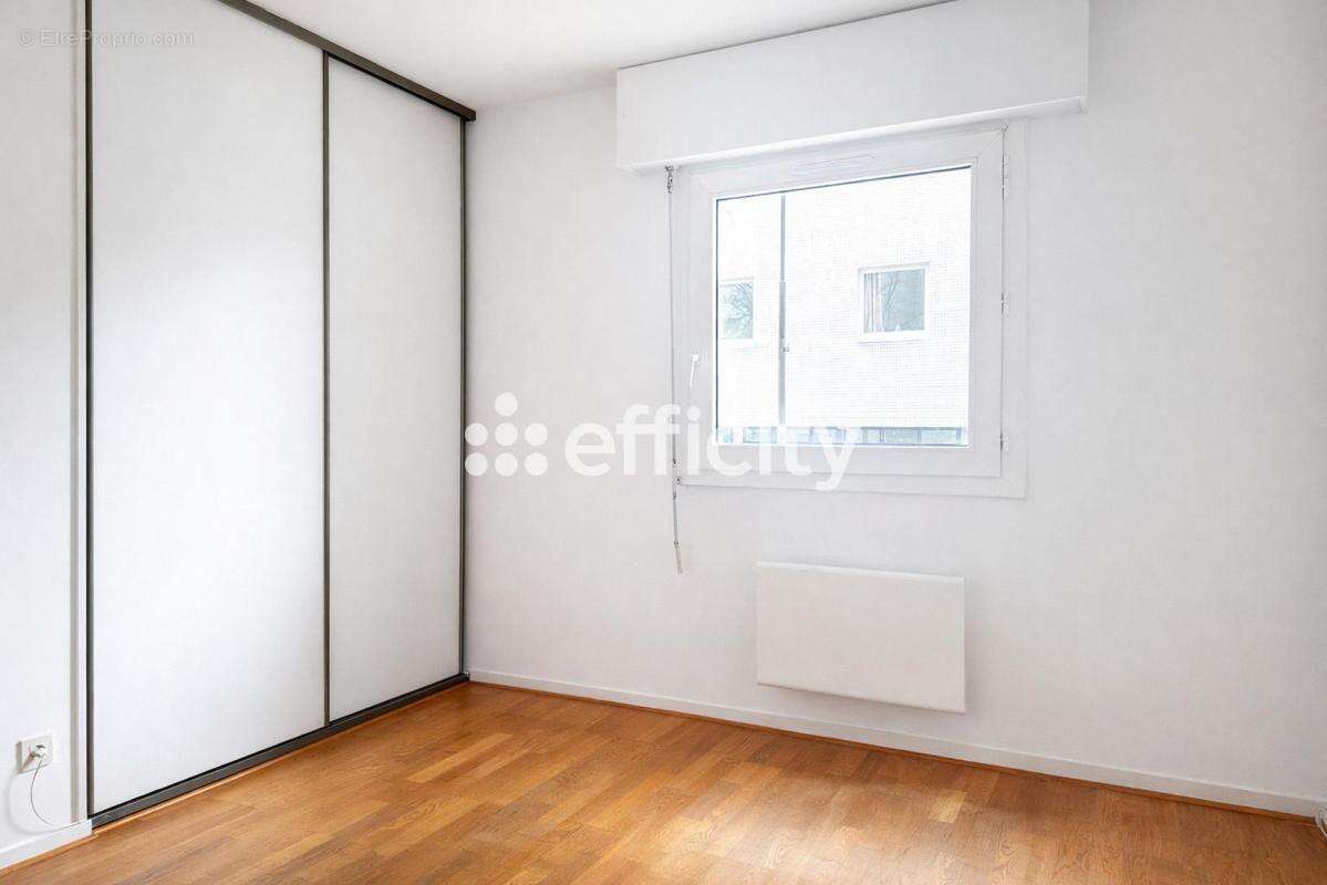 Appartement à PARIS-20E