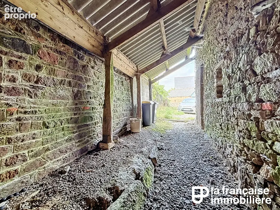 A VENDRE - SAINT-PERAN - maison avec extérieur - photo 6