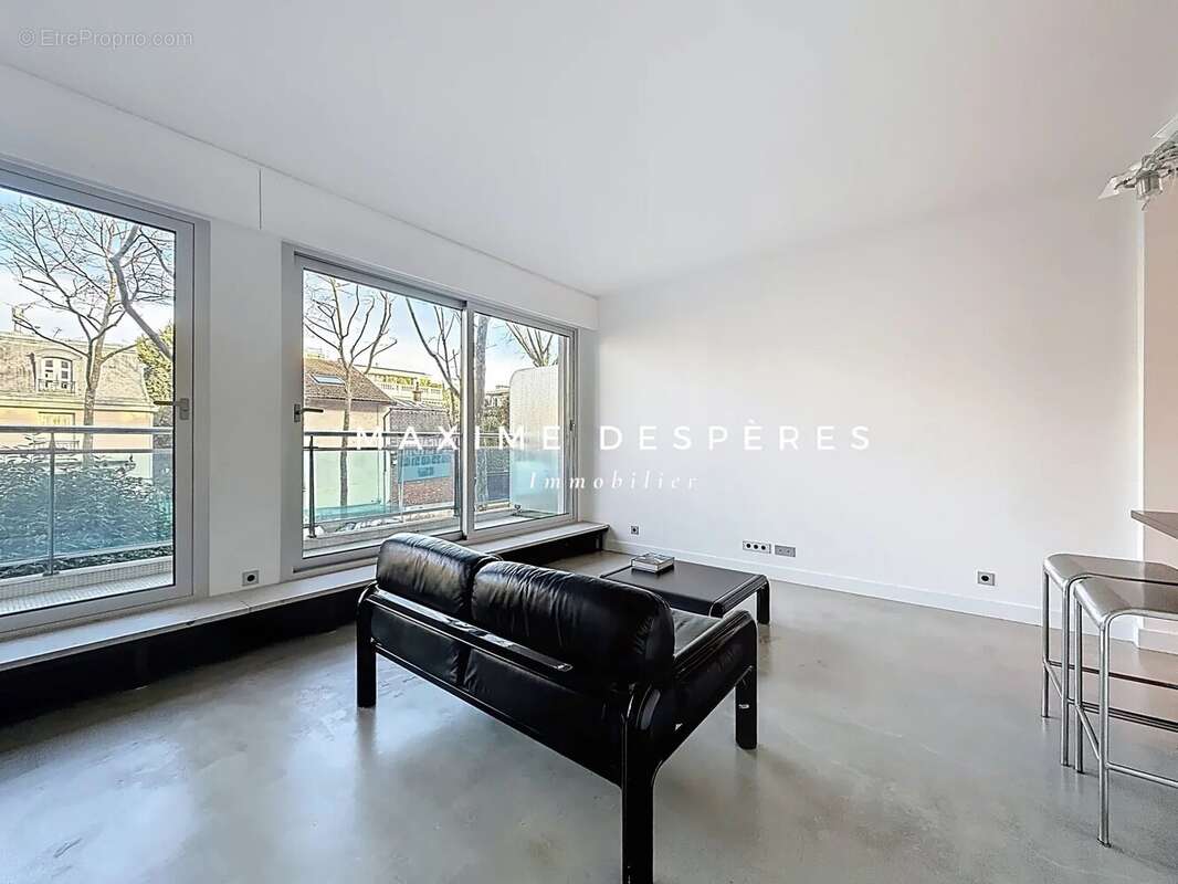 Appartement à NEUILLY-SUR-SEINE