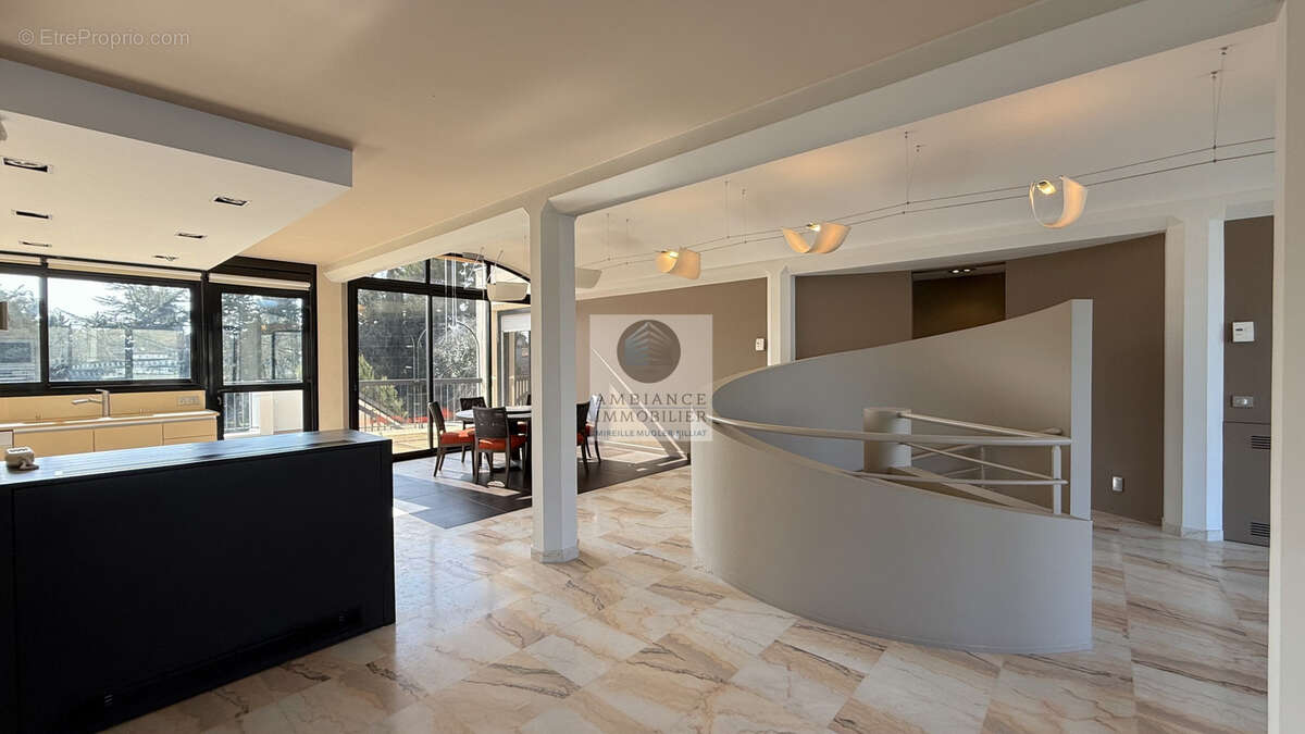 Maison à TOURNON-SUR-RHONE