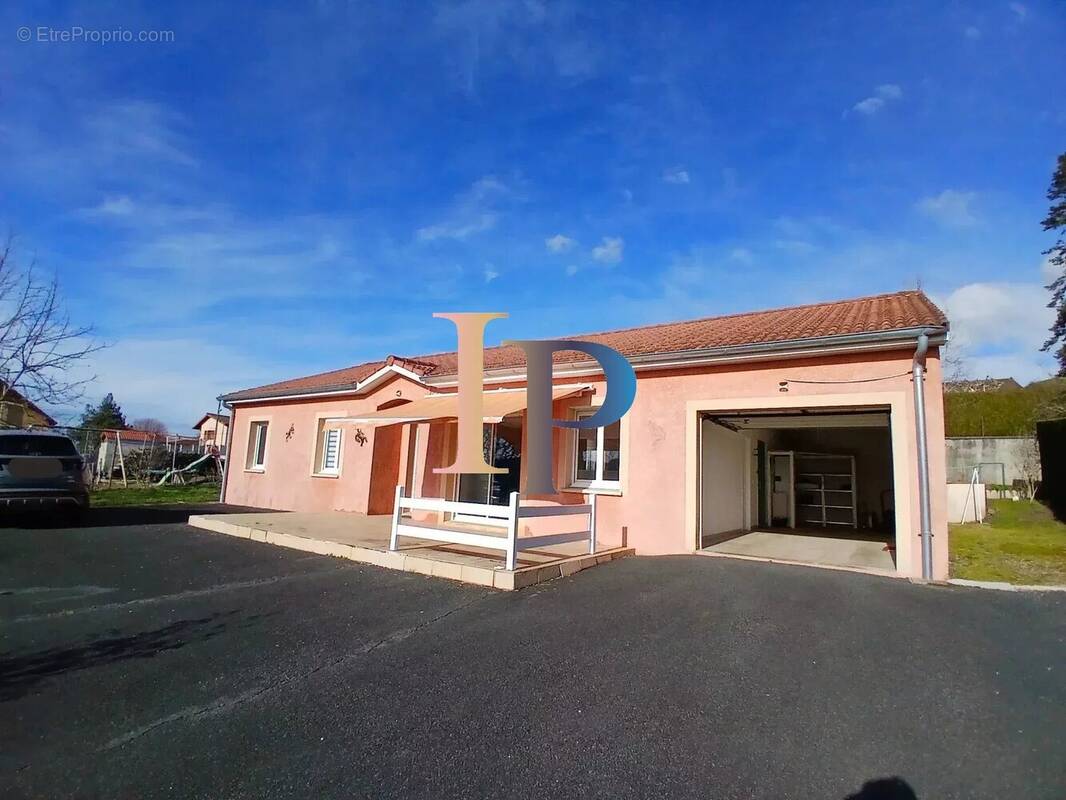 Maison à CHAUFFAILLES