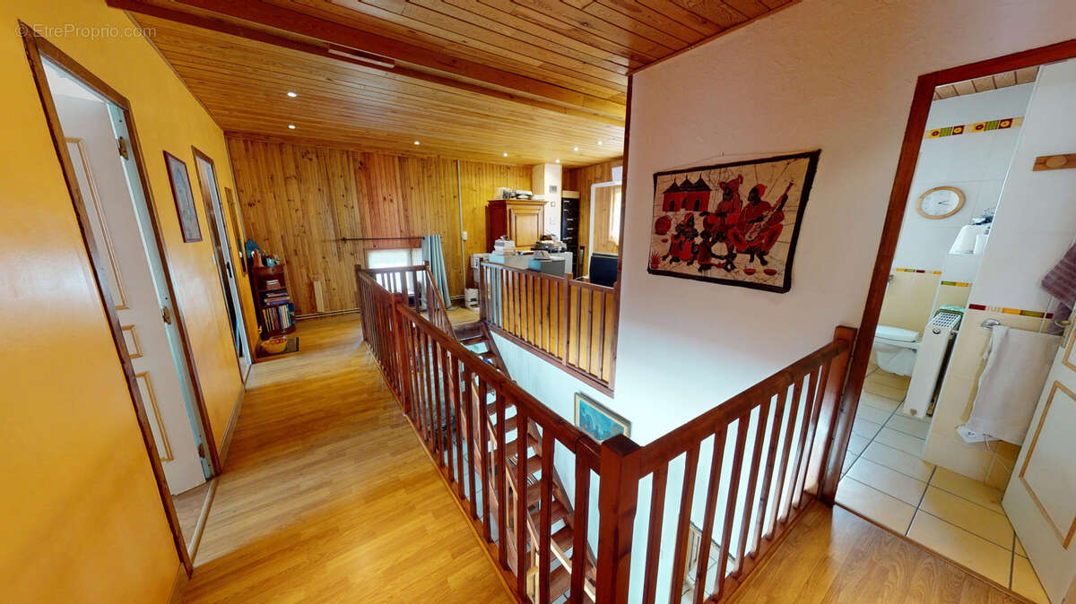 Maison à CRAPONNE-SUR-ARZON