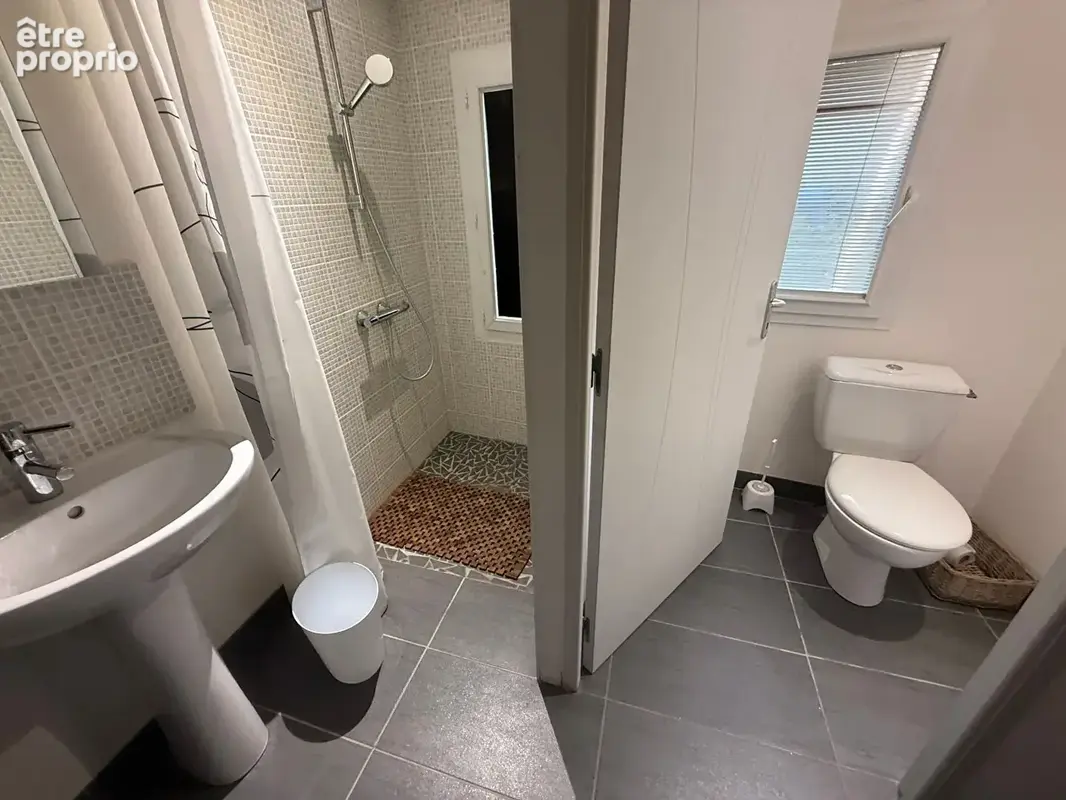 Vente propriete 15 km roanne 7 pieces 200 m² - photo 9