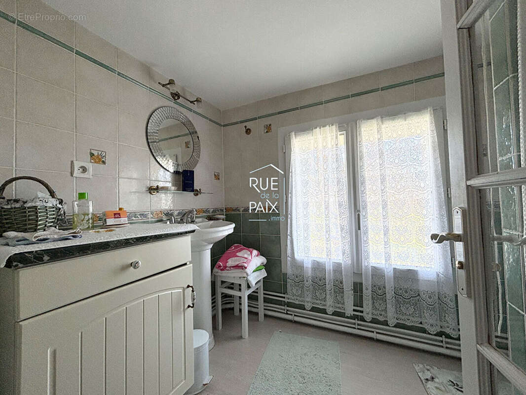 Maison à MAULAY