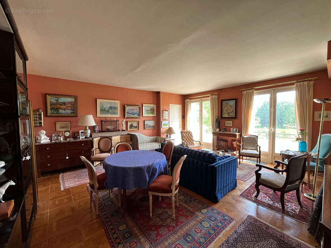 Appartement à SAINT-CLOUD