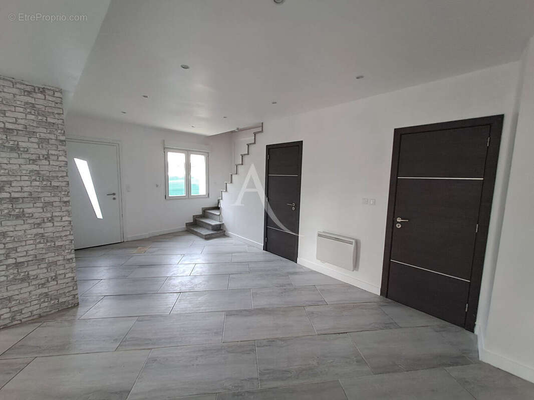 Maison à MORIGNY-CHAMPIGNY