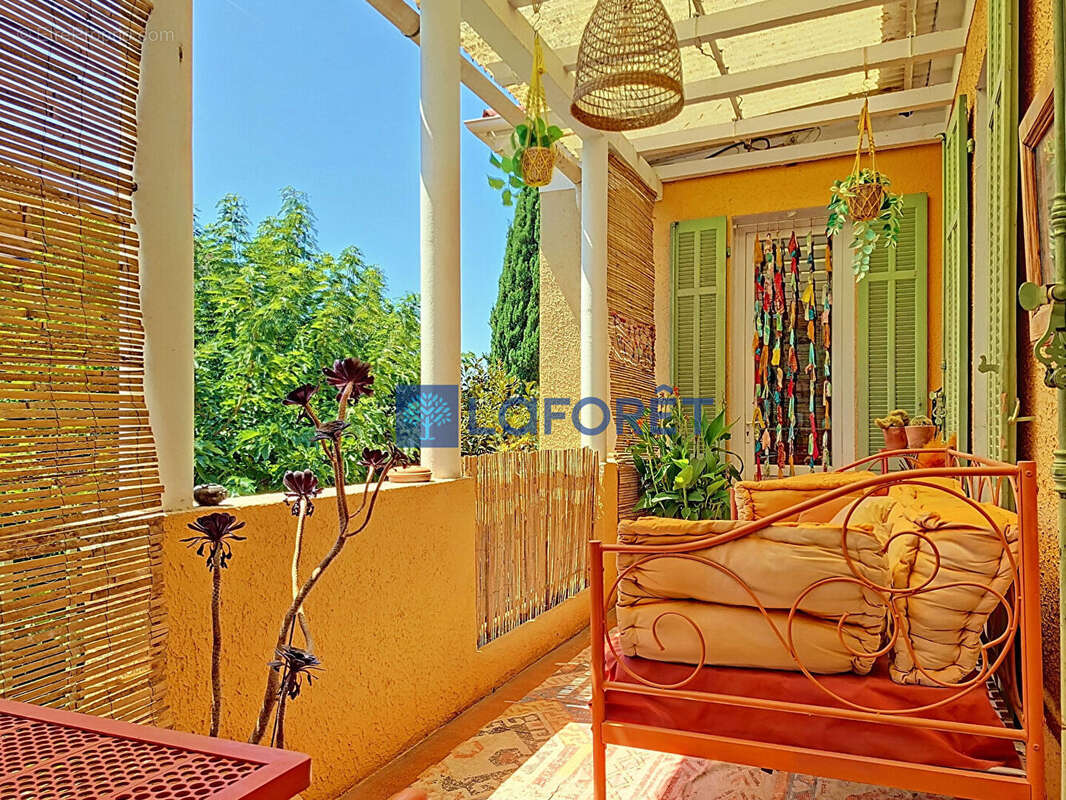 Appartement à LA VALETTE-DU-VAR