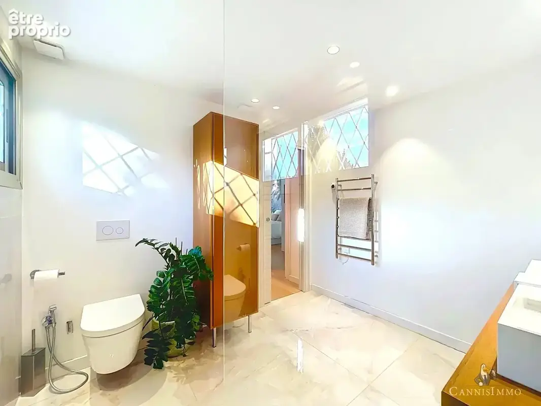 Appartement 4 pieces vue mer cannes grande terrasse - cave garage - photo 13