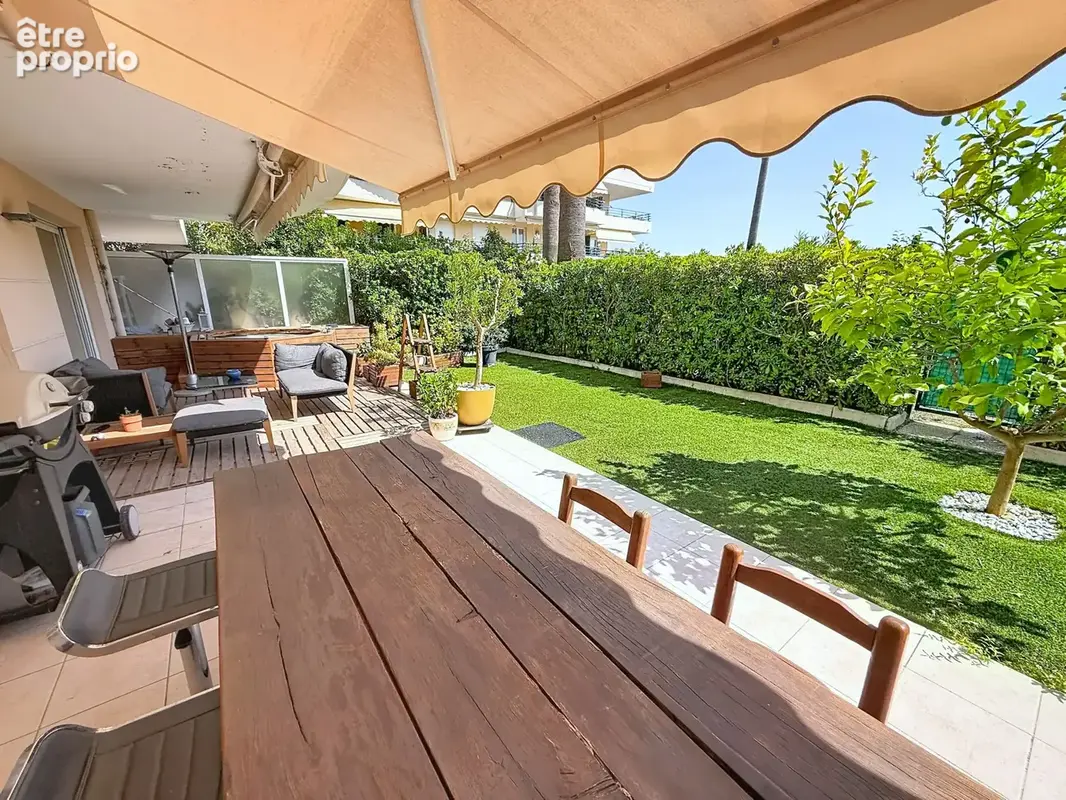 ANTIBES - Appartement en rez-de jardin dans résidence avec piscine proche du centre ville - photo 3