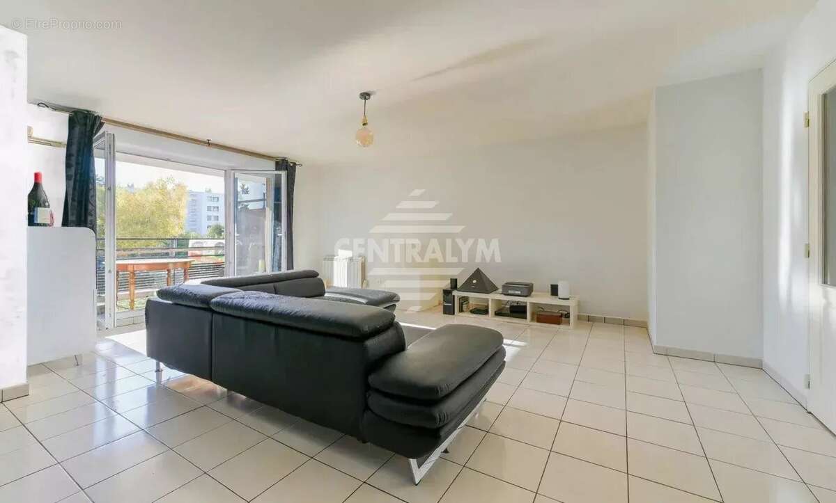 Appartement à TASSIN-LA-DEMI-LUNE