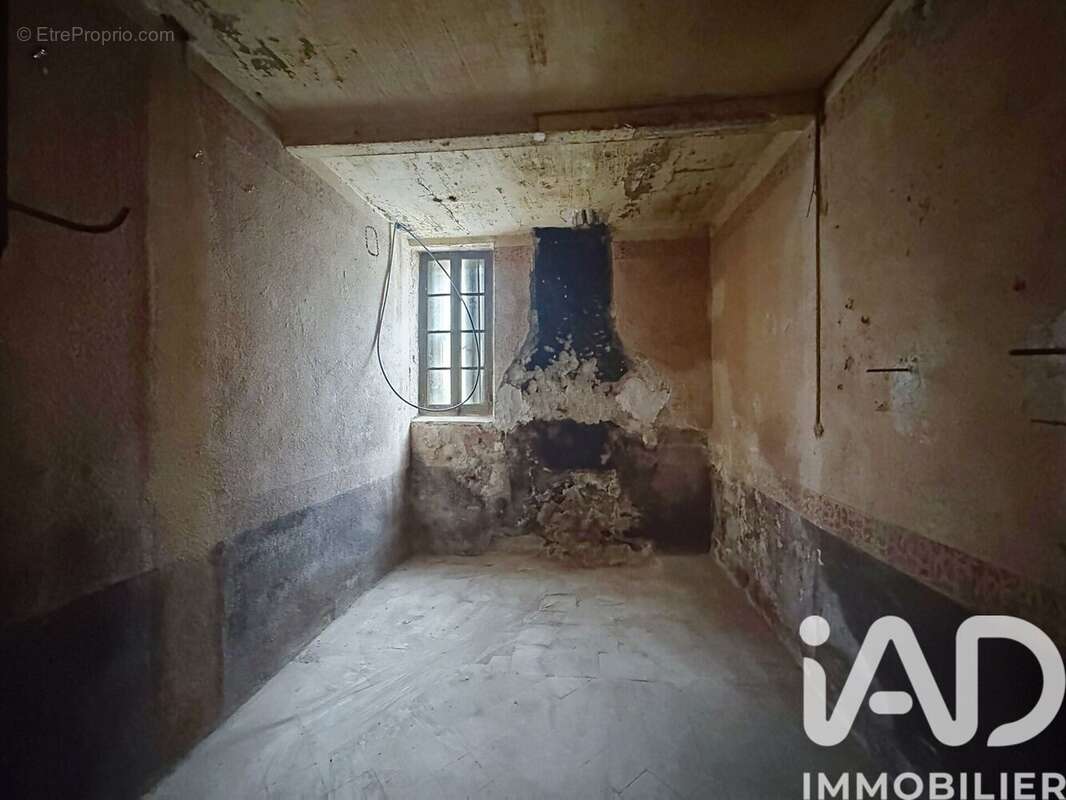 Maison 240 m² à Ribaute  - photo 5