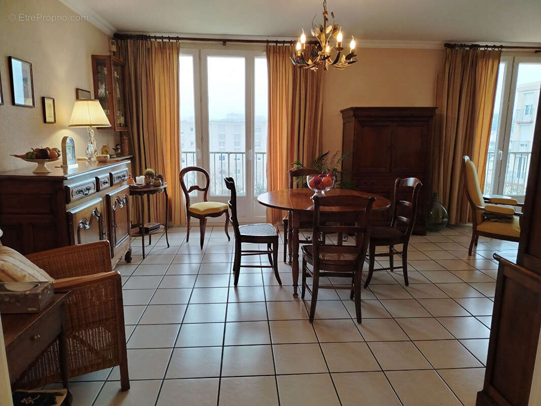 Appartement à JOUE-LES-TOURS