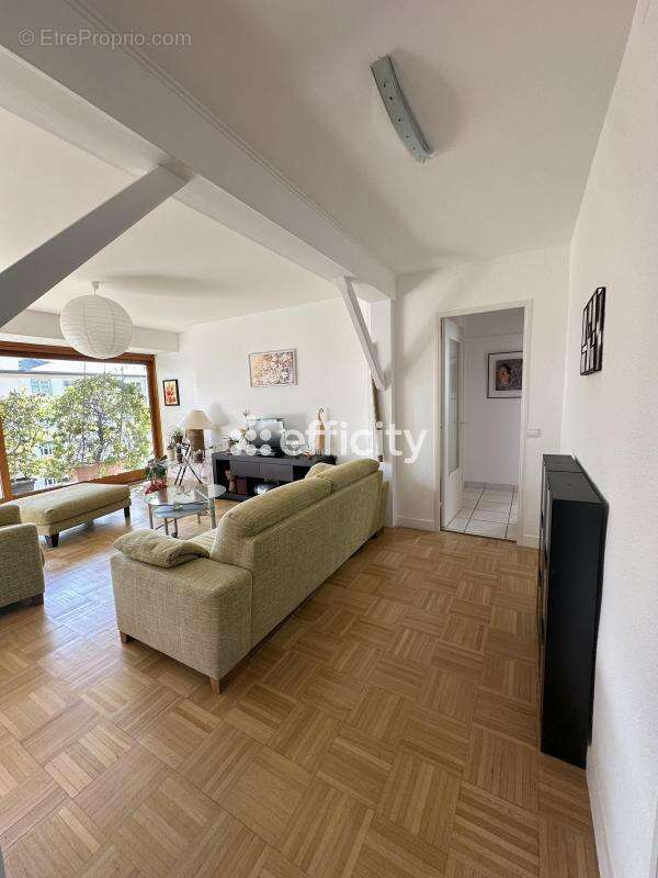 Appartement à DIVONNE-LES-BAINS