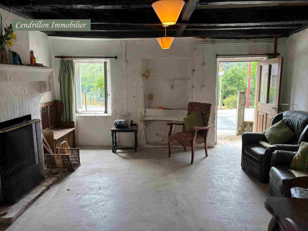 Projet rénovation ! Maison indépendante 70m2 habitables, en pierre avec terrain, près du Lac de Vassivière. - photo 9