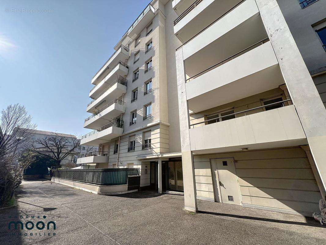Appartement à LYON-8E