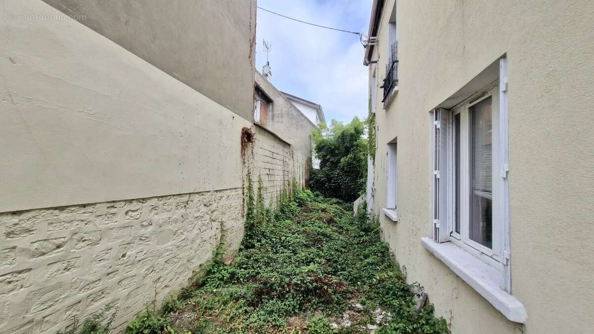 Appartement à COLOMBES