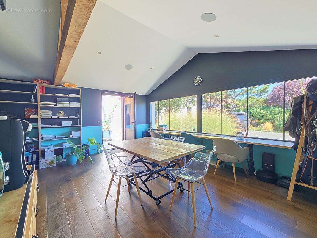 Maison 328 m² à L'houmeau  - photo 30