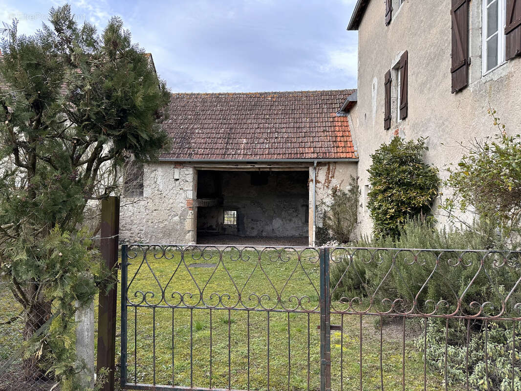 Maison à SANSSAT