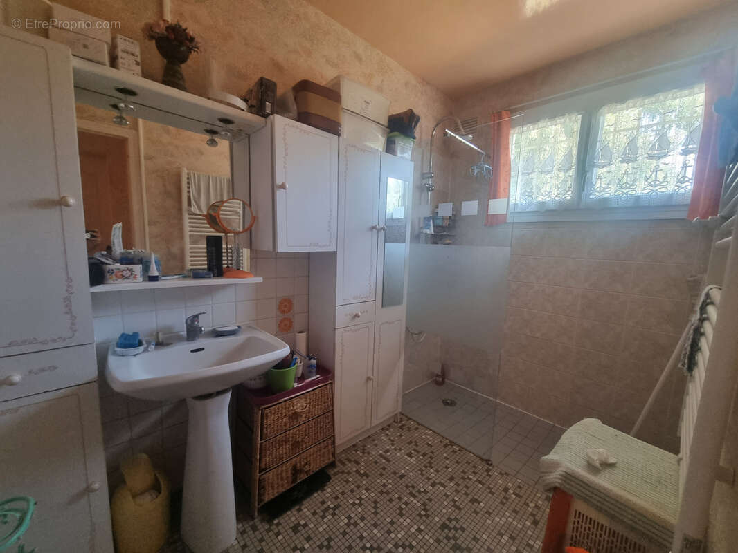 Maison à LE MELE-SUR-SARTHE