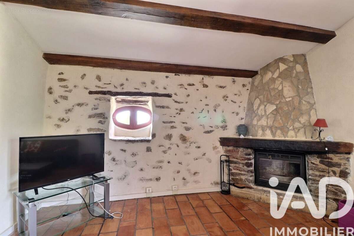 Photo 6 - Maison à SAINT-JULIEN