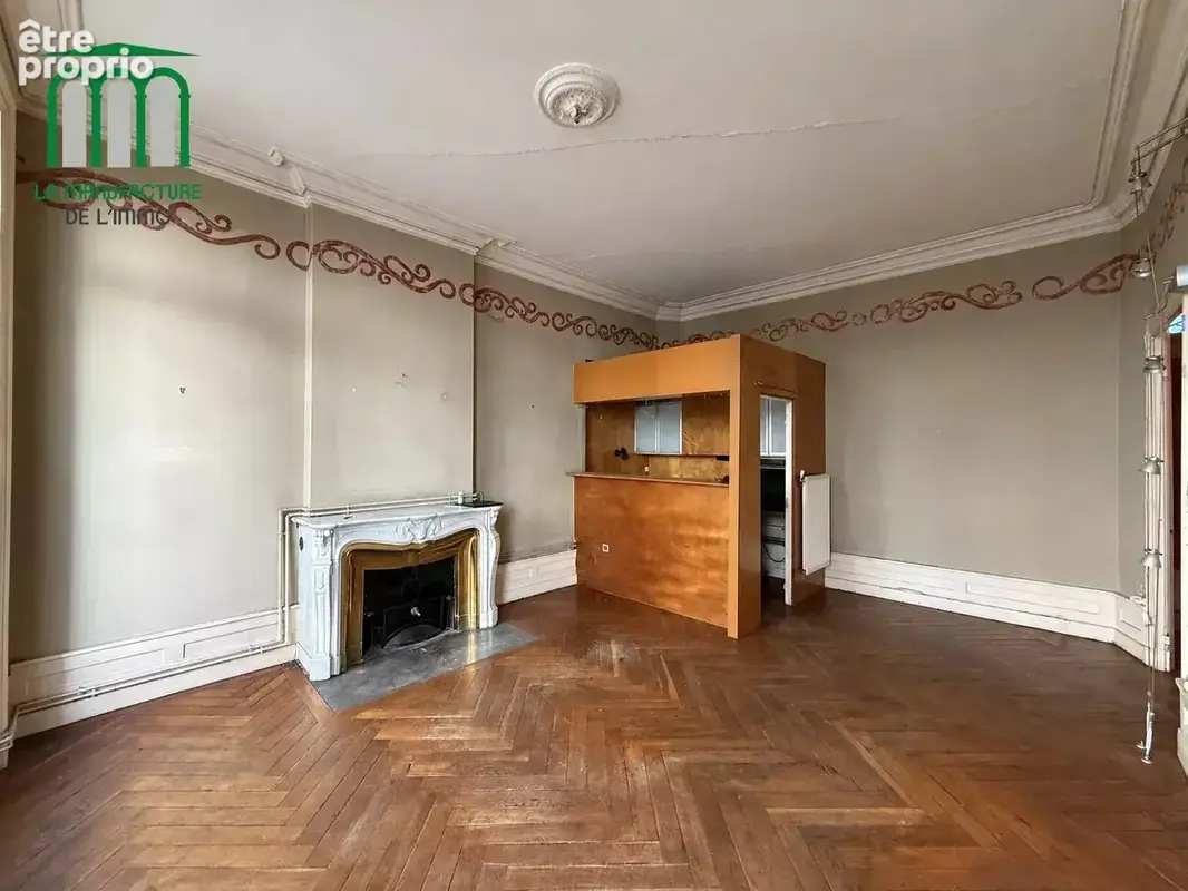 Secteur Hôtel de ville appartement T3 à rénover - photo 5