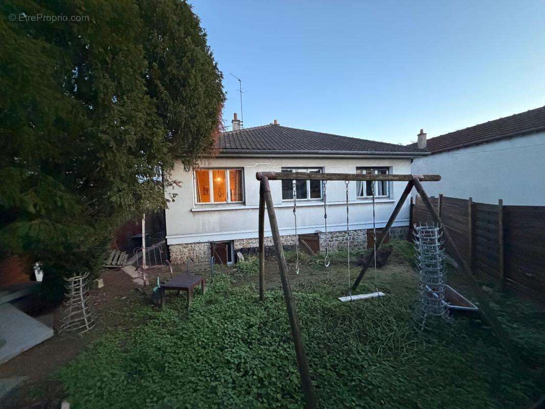 Maison à VILLIERS-SUR-ORGE