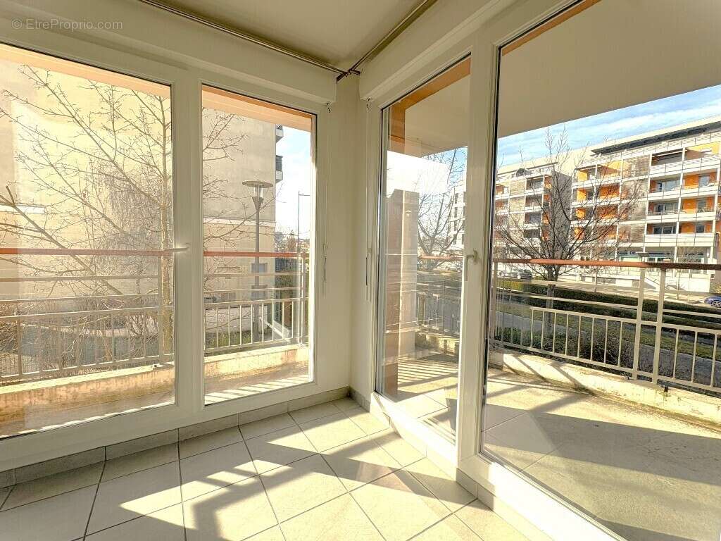 Appartement à SEYNOD