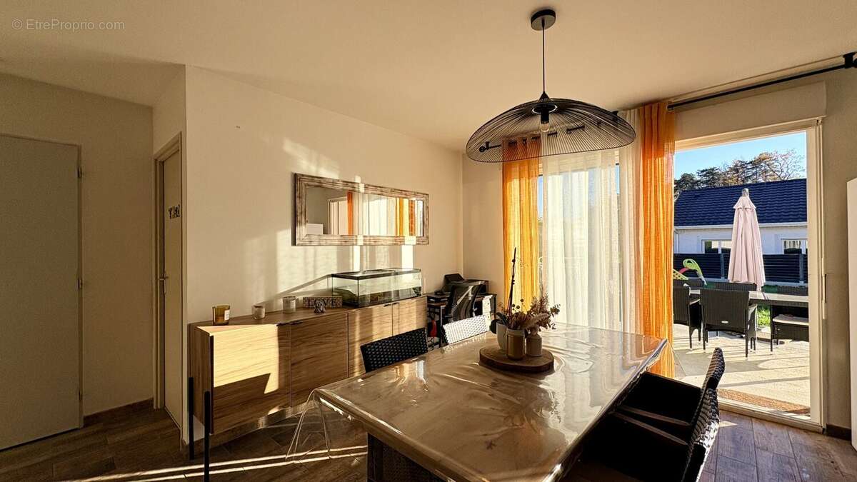 Maison à LES ABRETS