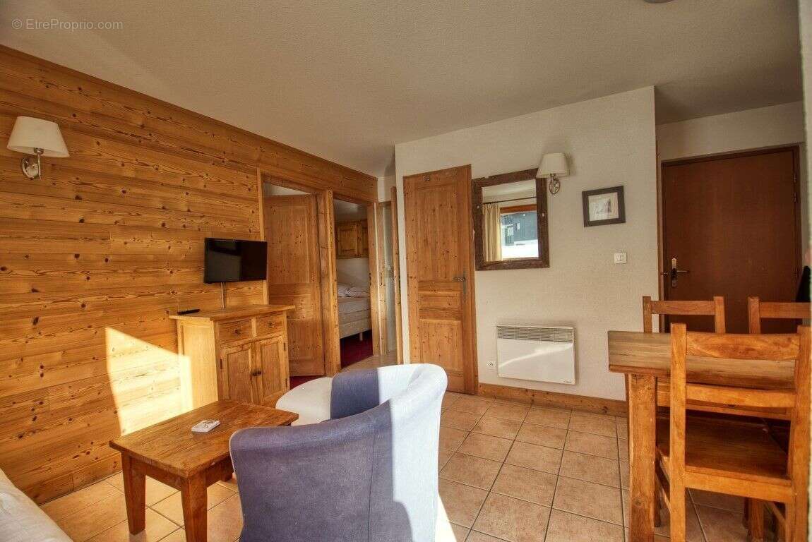 Appartement à MORILLON