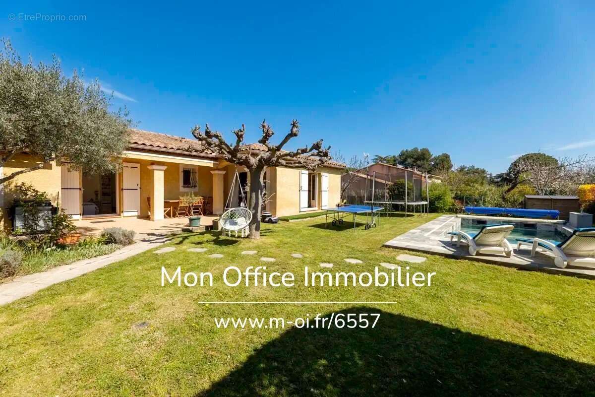 Maison à PEYROLLES-EN-PROVENCE