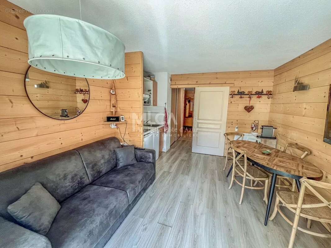 Appartement à SAINT-ETIENNE-DE-TINEE