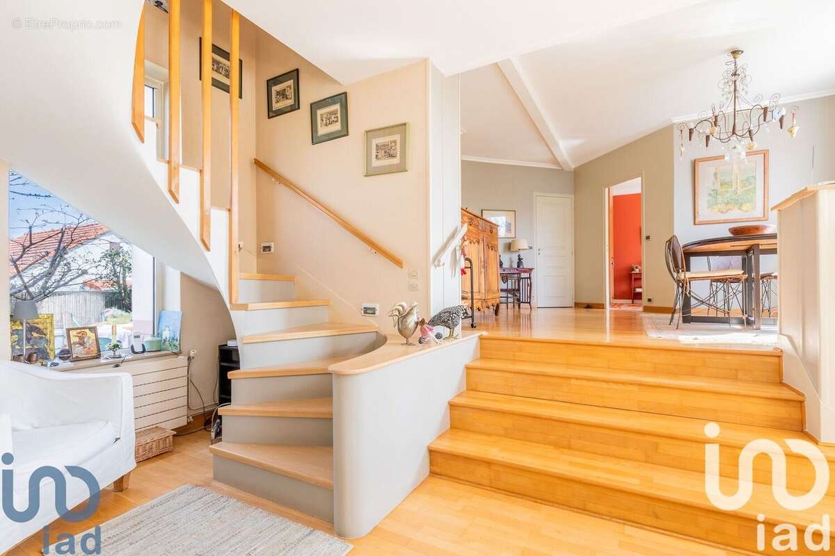 Photo 4 - Maison à VIRY-CHATILLON