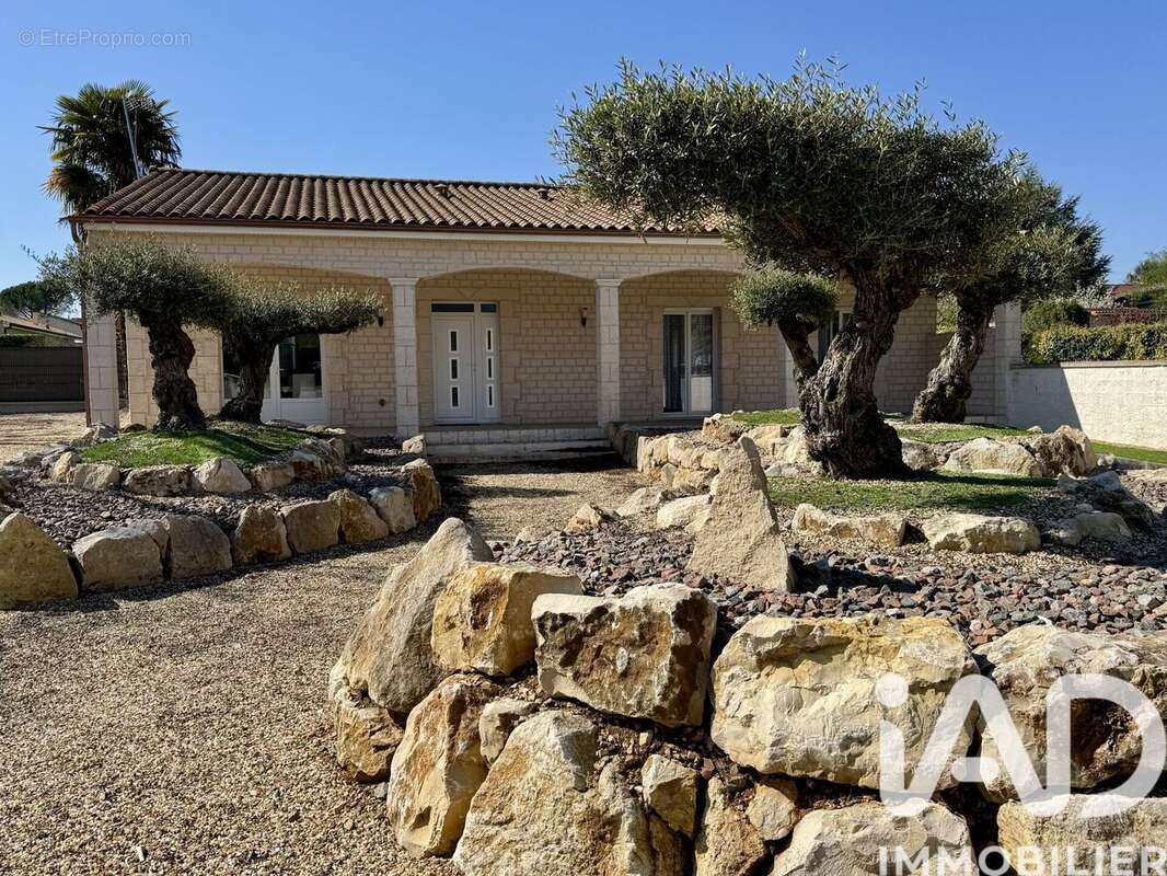 Maison 115 m² à Angouleme  - photo 9