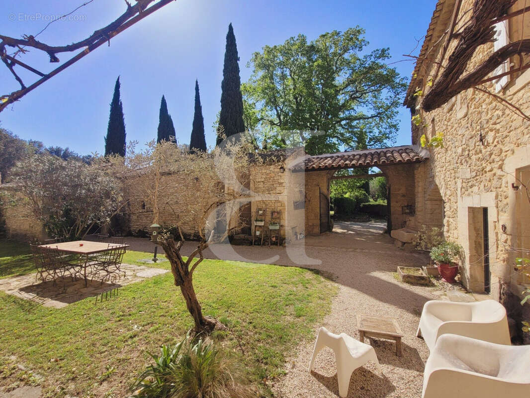 Maison à GRIGNAN