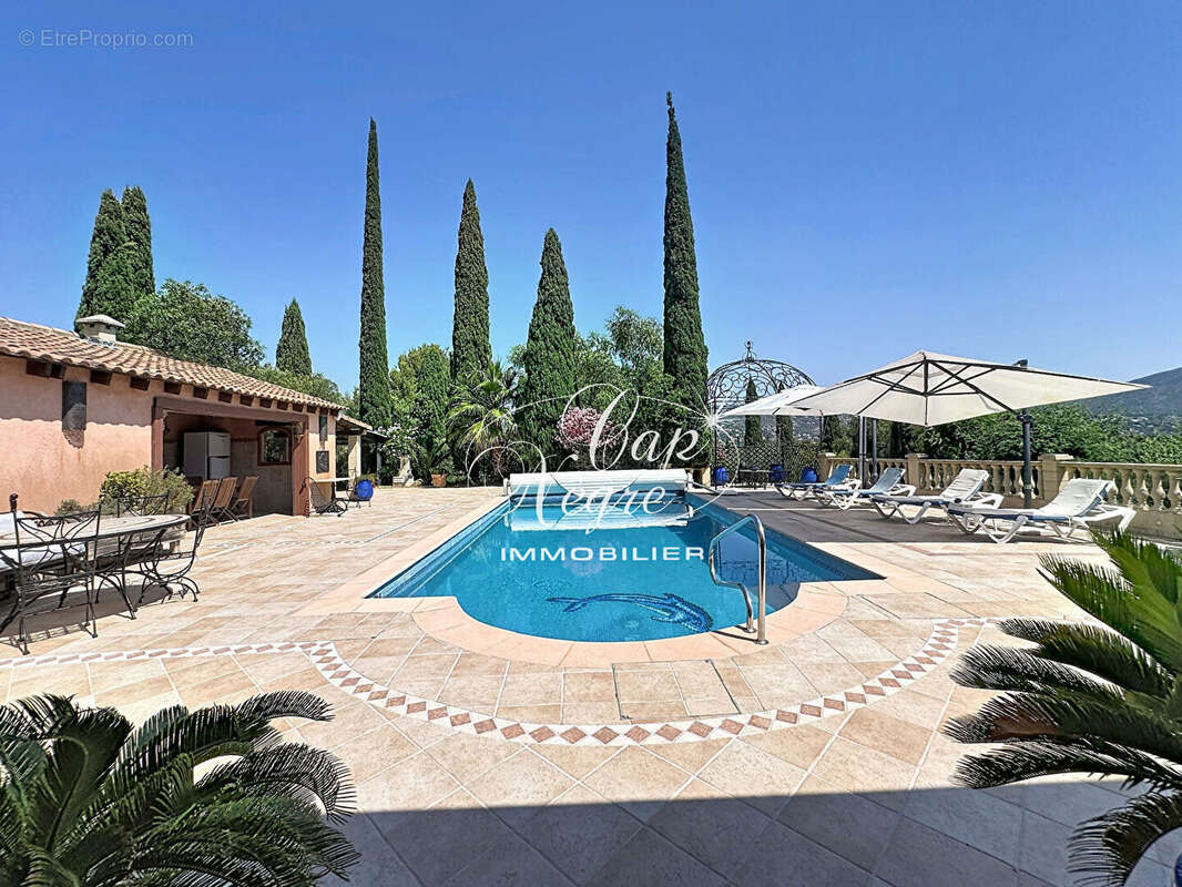 Propriété au calme proche de la plage avec piscine et vaste terrain - photo 17