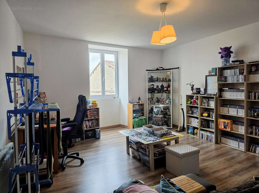 Maison à VERTEUIL-SUR-CHARENTE